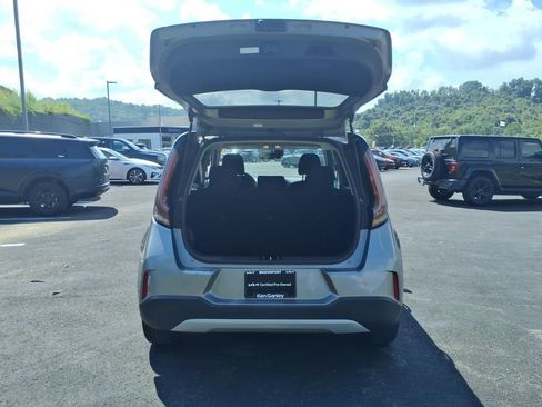 Certified 2023 Kia Soul LX FWD image 14