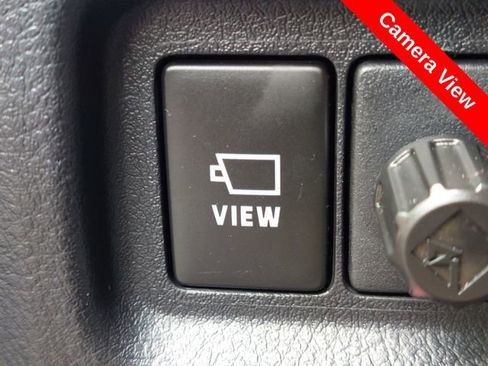 Used 2022 Toyota 4Runner Limited AWD/4WD image 23