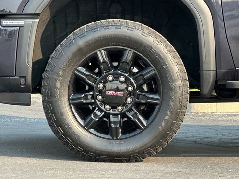 Used 2025 GMC Sierra 2500 AT4 AWD/4WD image 25
