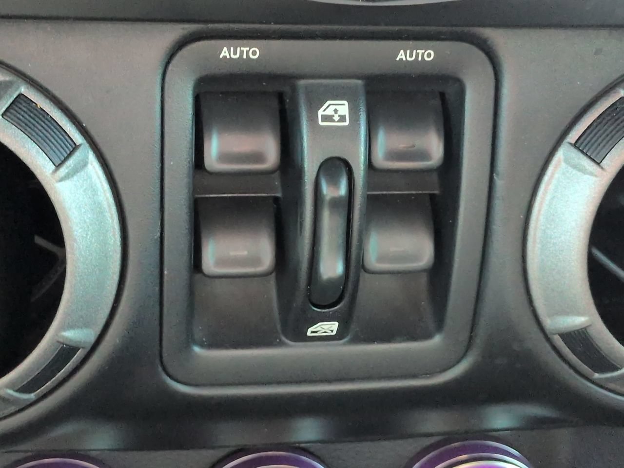 Used 2011 Jeep Wrangler Unlimited Sport AWD/4WD image 19