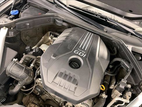 Used 2022 Genesis G70 2.0T RWD image 43