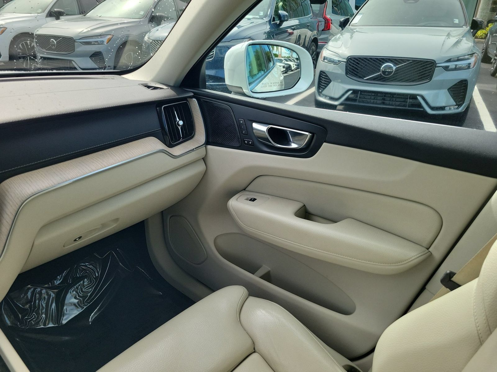 Used 2020 Volvo XC60 T5 Inscription w/ Protection Package Premier FWD image 15