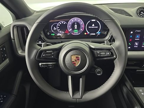 Certified 2025 Porsche Cayenne E-Hybrid Coupe AWD/4WD image 29