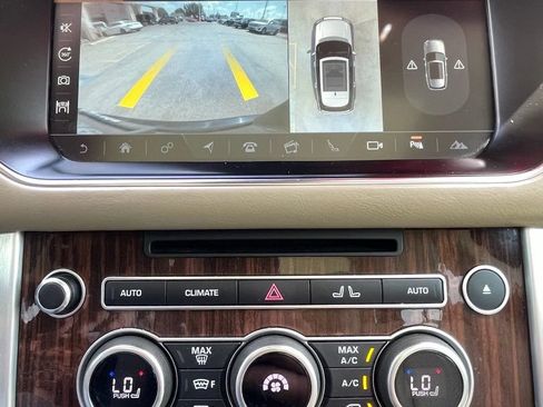 Used 2017 Land Rover Range Rover HSE AWD/4WD image 23