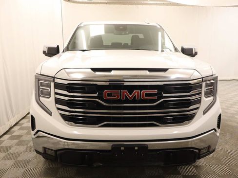 Used 2024 GMC Sierra 1500 SLT RWD image 4