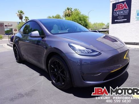 Used 2021 Tesla Model Y Long Range AWD/4WD image 2