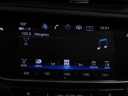 Used 2018 Cadillac XT5 Luxury image 50