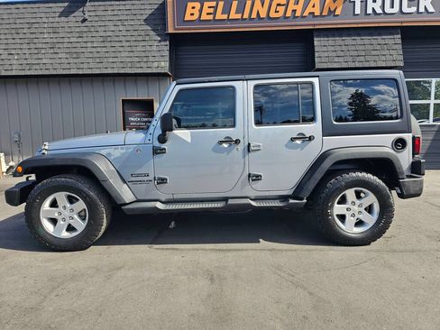 Used 2014 Jeep Wrangler Unlimited Sport w/ Power Convenience Group AWD/4WD image 2