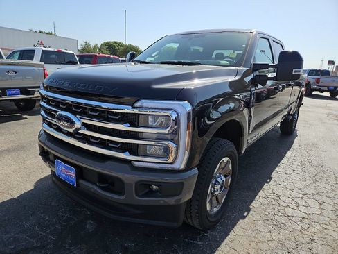 New 2026 Ford F350 King Ranch w/ FX4 Off-Road Package AWD/4WD image 4