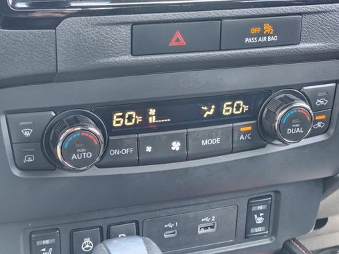 Used 2023 Nissan Frontier PRO-4X w/ Pro Convenience Package image 22