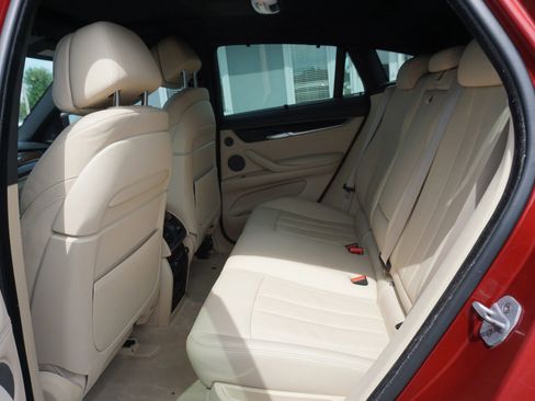 Used 2015 BMW X6 xDrive50i w/ Executive Package AWD/4WD image 21