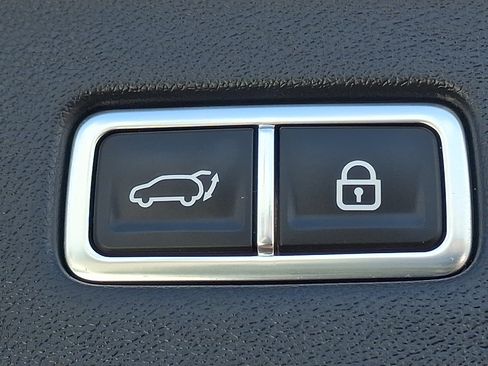 Used 2023 Kia Sorento EX AWD/4WD image 31