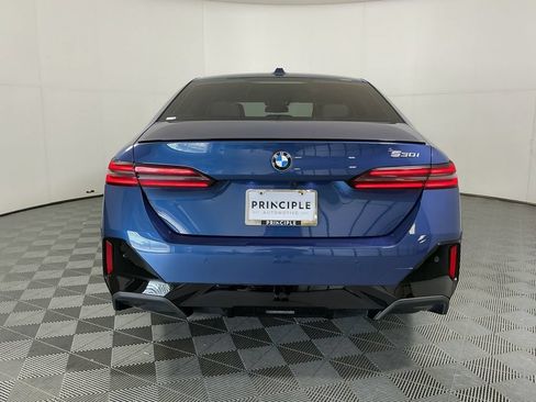 Certified 2025 BMW 530i w/ M Sport Package RWD image 6