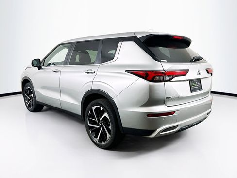 Used 2024 Mitsubishi Outlander SE AWD/4WD image 5