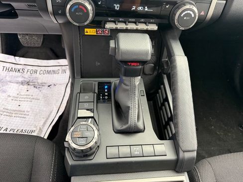 Used 2025 Toyota 4Runner TRD Off-Road image 29