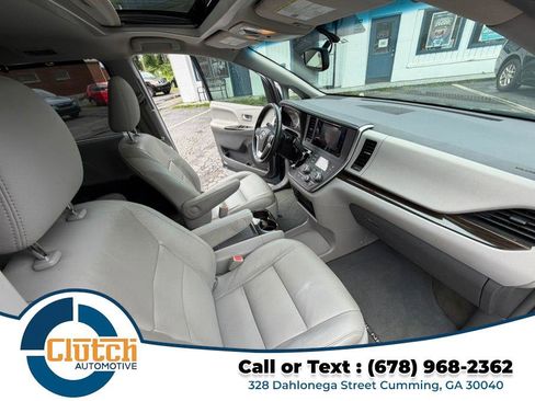 Used 2017 Toyota Sienna XLE w/ XLE Navigation Package FWD image 19