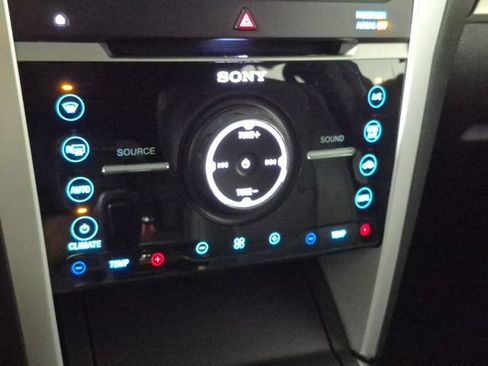Used 2015 Ford Explorer Sport w/ Equipment Group 401A AWD/4WD image 20