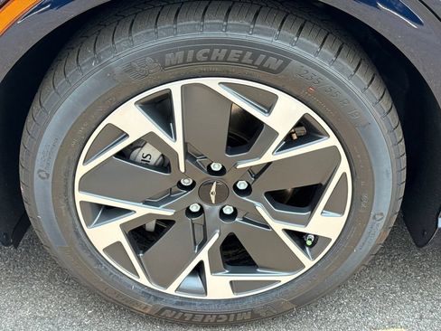New 2026 Genesis GV60 RWD image 13