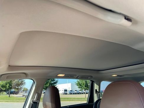 Used 2019 Subaru Ascent Touring AWD/4WD image 8