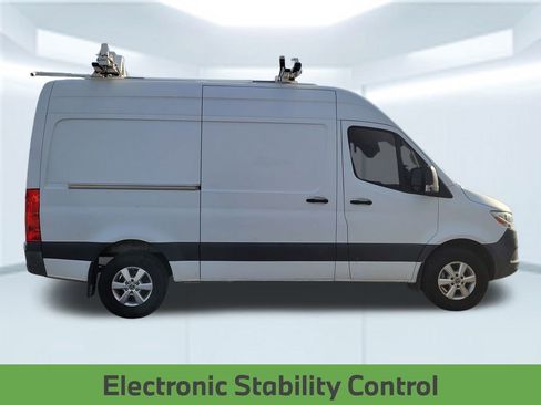 Used 2019 Mercedes-Benz Sprinter 144 Cargo image 8