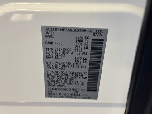 Used 2024 Nissan Pathfinder Platinum w/ Cargo Package image 34