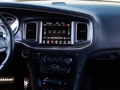 Used 2017 Dodge Charger R/T Scat Pack image 34