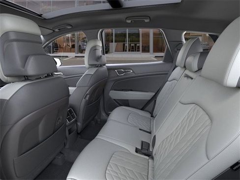 Used 2025 Kia Sportage X-Line w/ Premium Package image 18