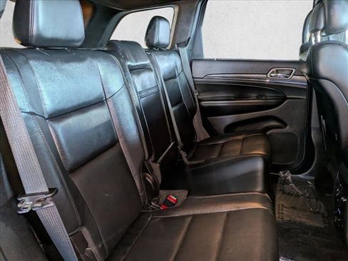 Used 2018 Jeep Grand Cherokee Limited image 20