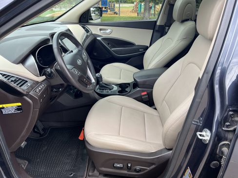 Used 2017 Hyundai Santa Fe Sport w/ 2.4L Tech Package 04 FWD image 15
