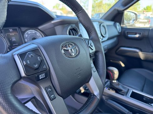Used 2021 Toyota Tacoma TRD Pro image 3