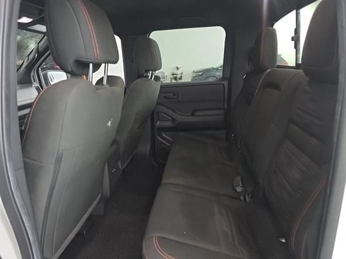 Used 2026 Nissan Frontier PRO-4X AWD/4WD image 5