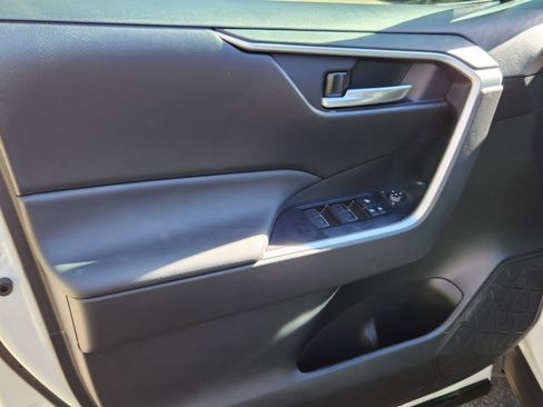 Certified 2025 Toyota RAV4 XLE image 7