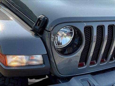 Used 2021 Jeep Wrangler Unlimited Sahara AWD/4WD image 29