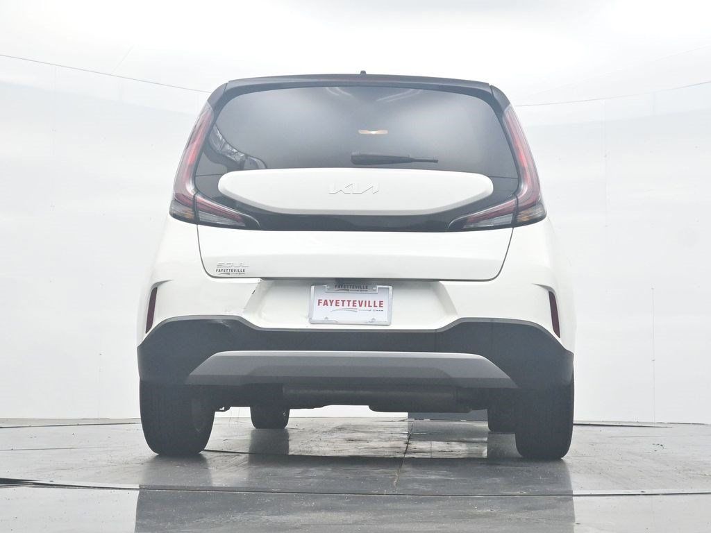 Used 2023 Kia Soul LX w/ Option Group 015 FWD image 30