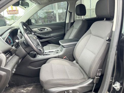 Used 2020 Chevrolet Traverse LT w/ Driver Confidence II Package AWD/4WD image 7