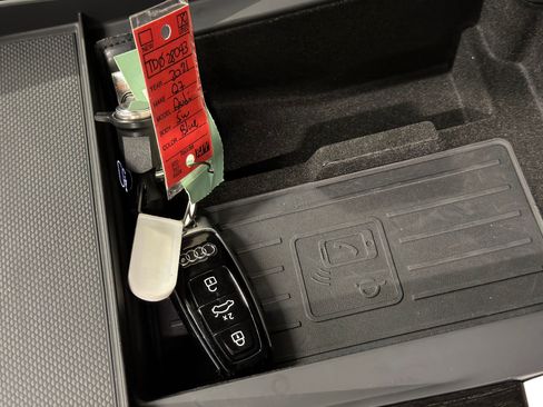 Used 2021 Audi Q7 3.0T Prestige AWD/4WD image 43