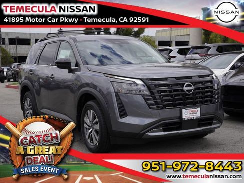 New 2026 Nissan Pathfinder SL FWD image 1