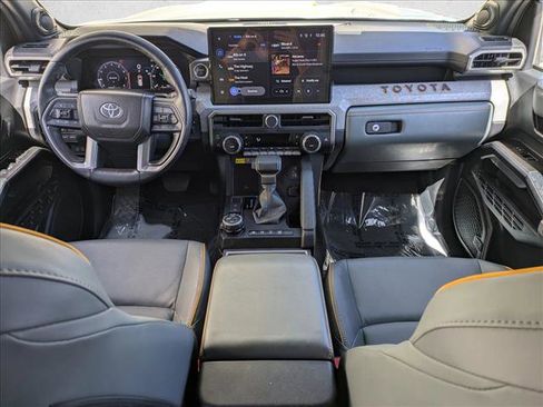 Used 2025 Toyota 4Runner Trailhunter AWD/4WD image 17