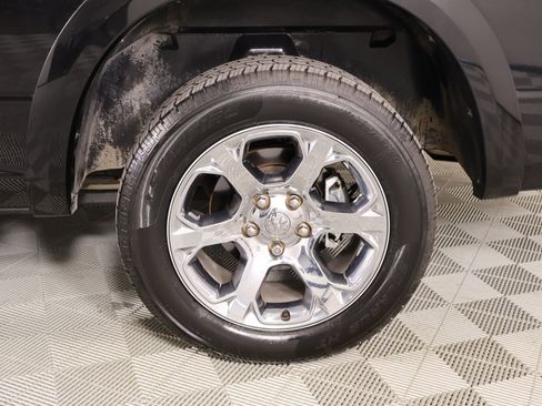 Used 2017 RAM 1500 Laramie w/ Convenience Group image 18