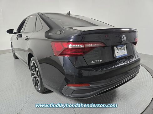 Used 2023 Volkswagen Jetta Sport FWD image 4