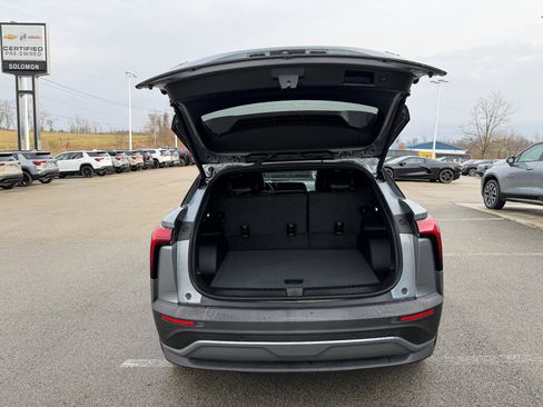 Used 2024 Chevrolet Blazer EV LT image 11