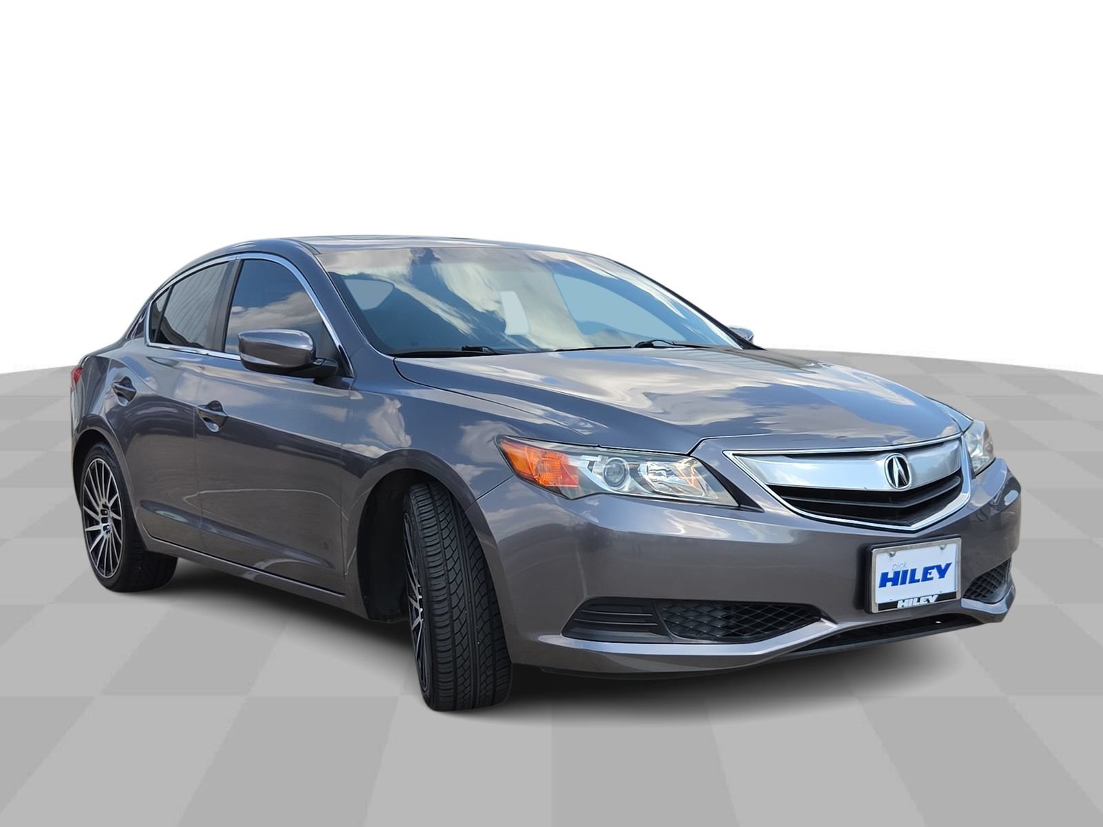 Used 2015 Acura ILX FWD image 2