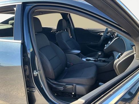 Used 2021 Chevrolet Malibu LS w/ Driver Confidence Package image 7