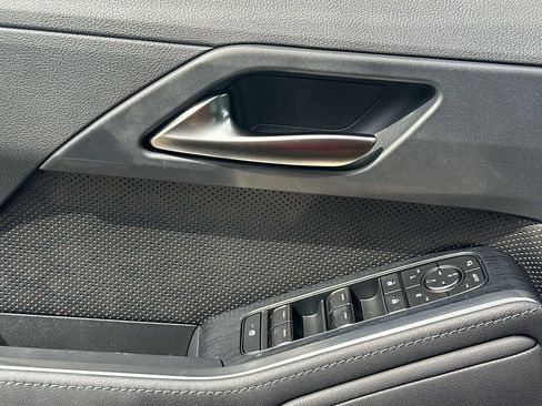Used 2024 Lexus GX 550 w/ Accessory Package (31) AWD/4WD image 31