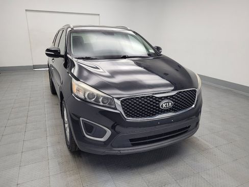 Used 2016 Kia Sorento LX image 14