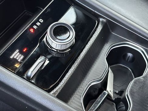 Used 2025 Jeep Grand Cherokee Limited w/ Black Appearance Package image 22