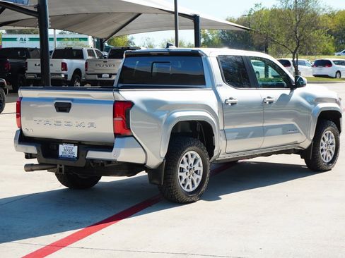 Used 2024 Toyota Tacoma SR5 image 5