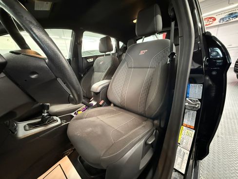 Used 2017 Ford Fiesta ST image 16