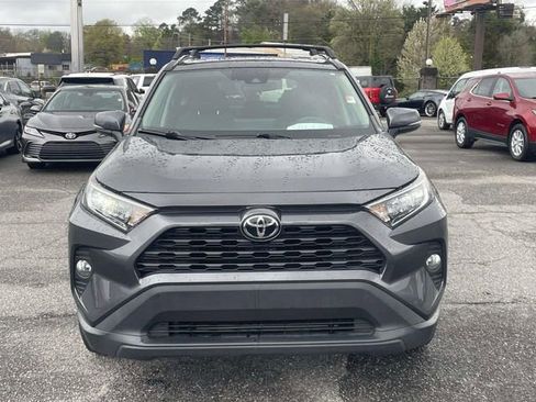 Used 2021 Toyota RAV4 XLE w/ Convenience Package image 10