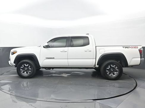 Used 2023 Toyota Tacoma TRD Off-Road w/ Black Out Package (TMS) AWD/4WD image 7